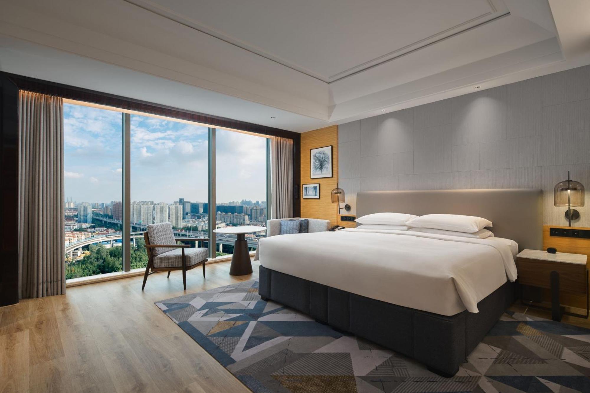 Sheraton Pudong Riverside Hotel 5*